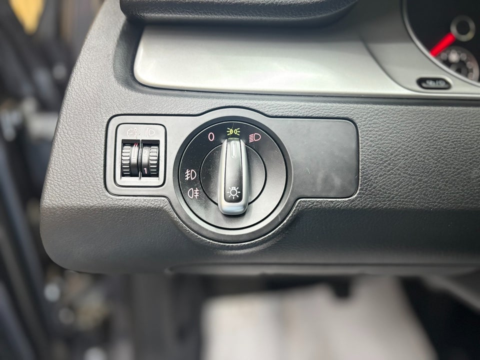 VW Passat 1,6 TDi 105 Comfortline BMT 4d