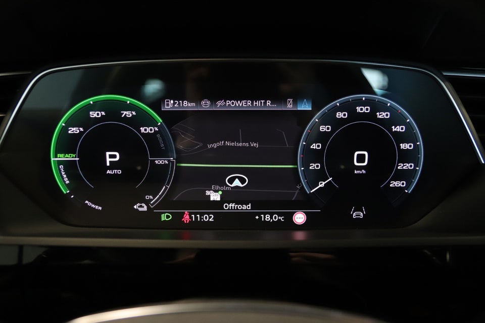 Audi Q8 e-tron 55 Advanced quattro 5d