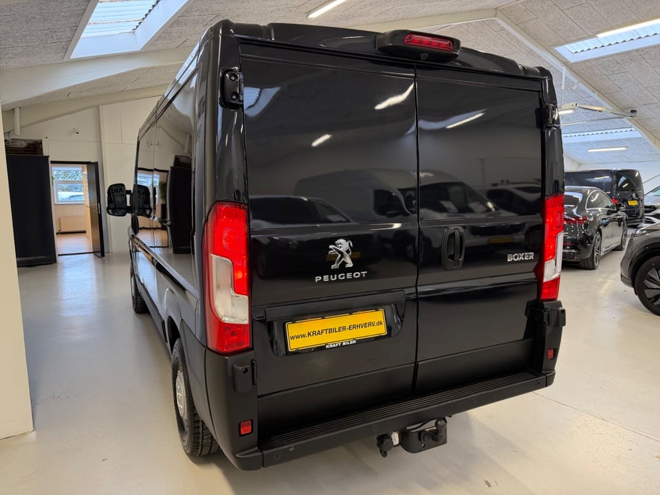 Peugeot Boxer 333 2,2 BlueHDi 140 L2H1 Premium