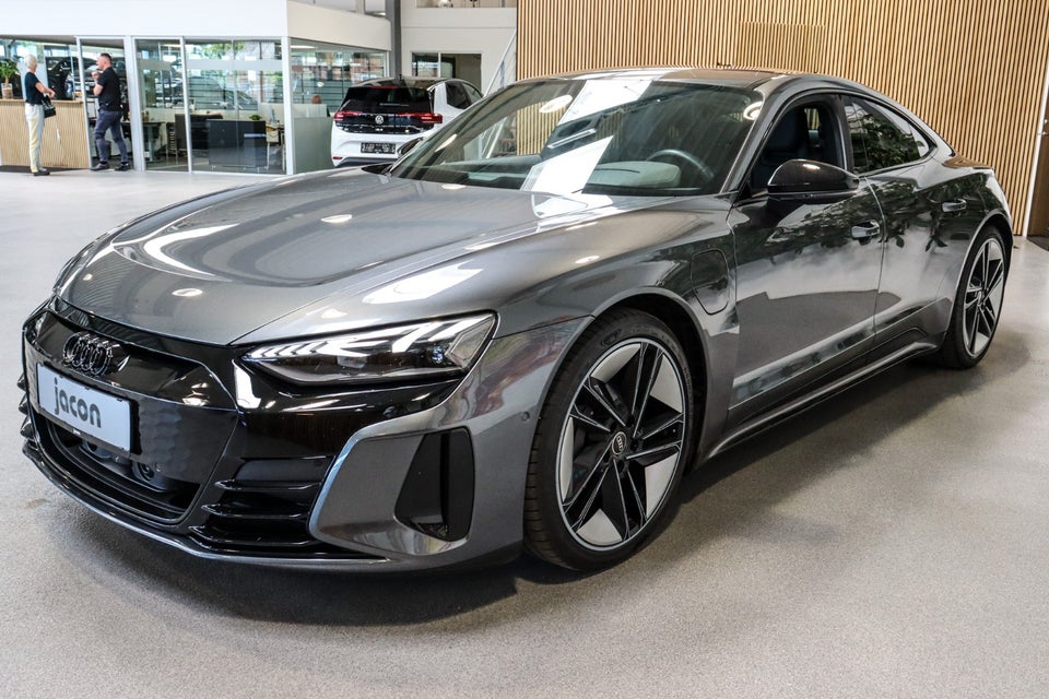 Audi e-tron GT quattro 4d