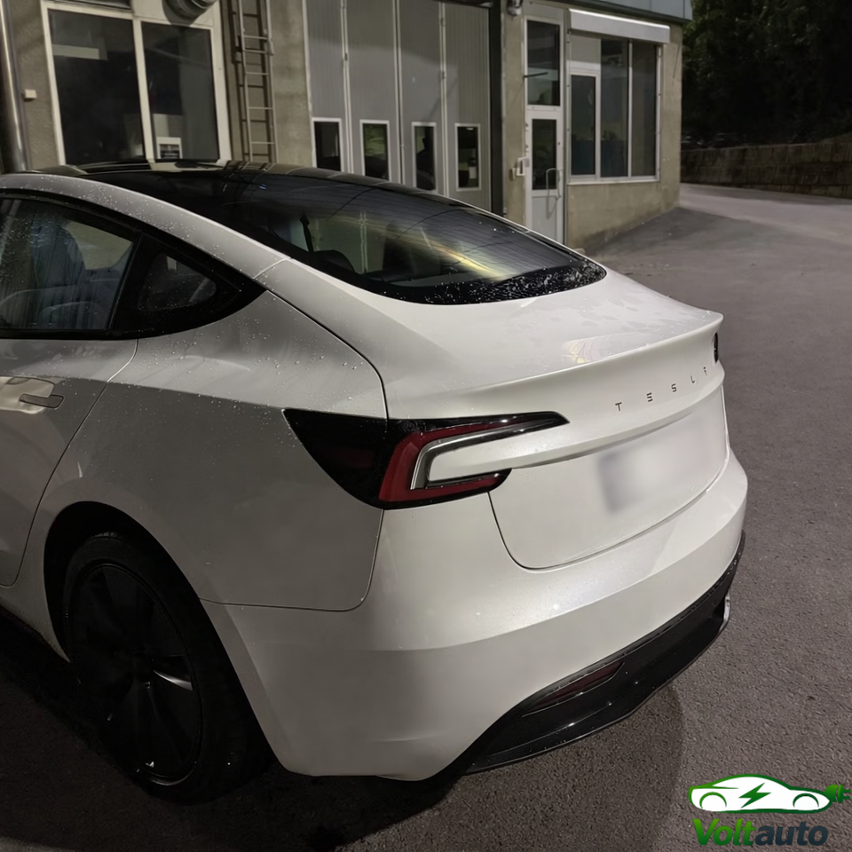 Tesla Model 3 Long Range AWD 4d