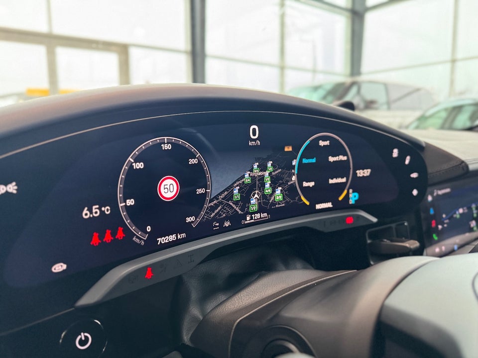 Porsche Taycan 4S Performance+ Cross Turismo 5d