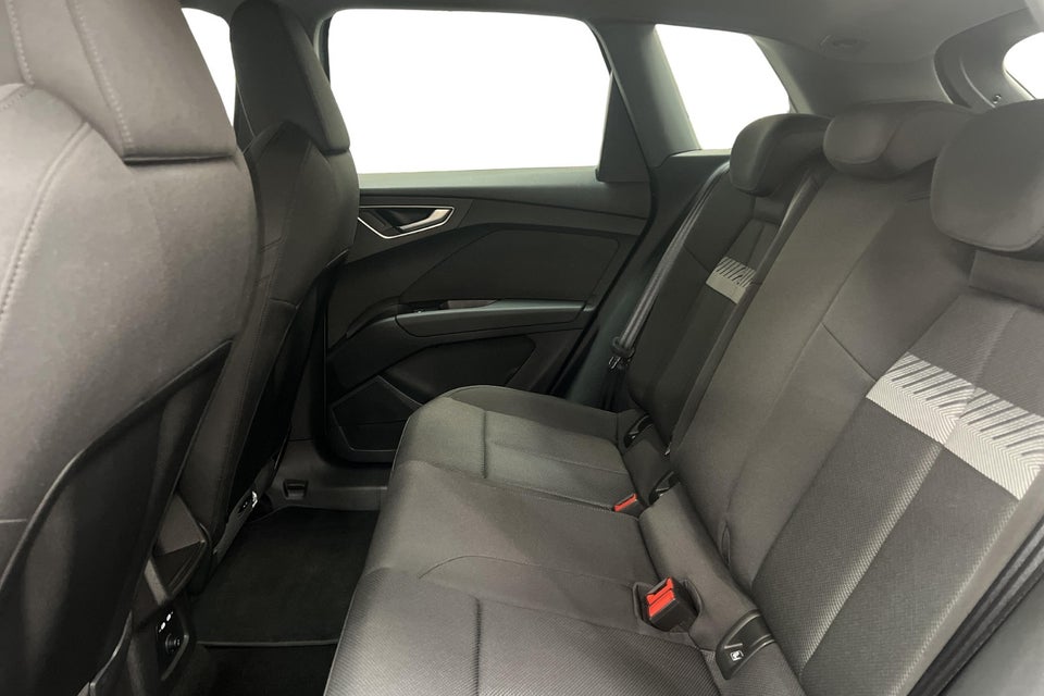 Audi Q4 e-tron 45 Progress 5d
