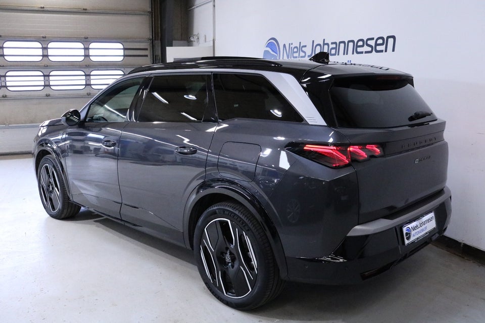 Peugeot e-5008 77 GT 7prs 5d