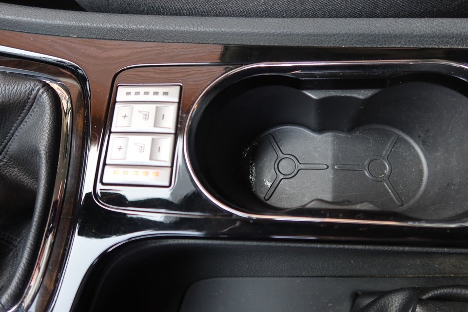 Ford Mondeo 2,0 TDCi 130 Ghia 5d