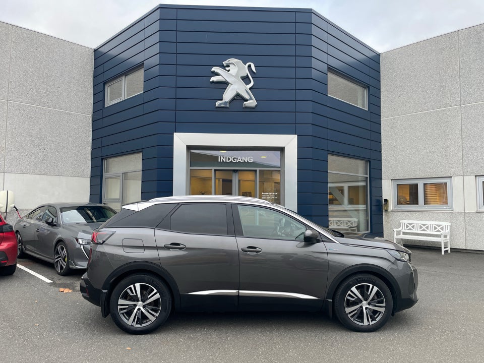 Peugeot 3008 1,6 Hybrid Allure Pack Limited EAT8 5d