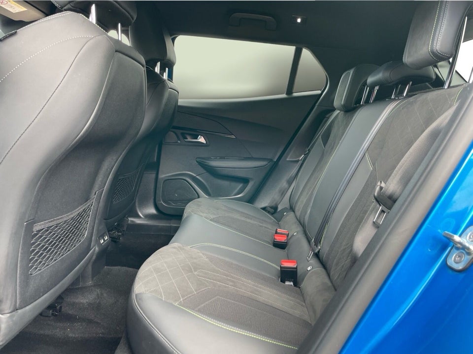 Peugeot e-2008 50 GT Premium 5d