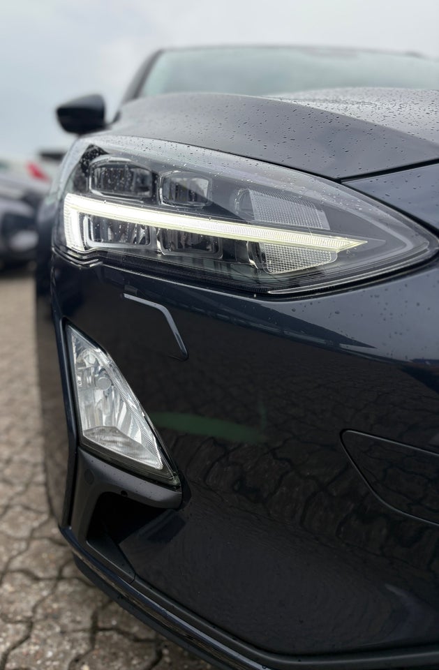Ford Focus 1,0 EcoBoost mHEV Titanium X stc. 5d