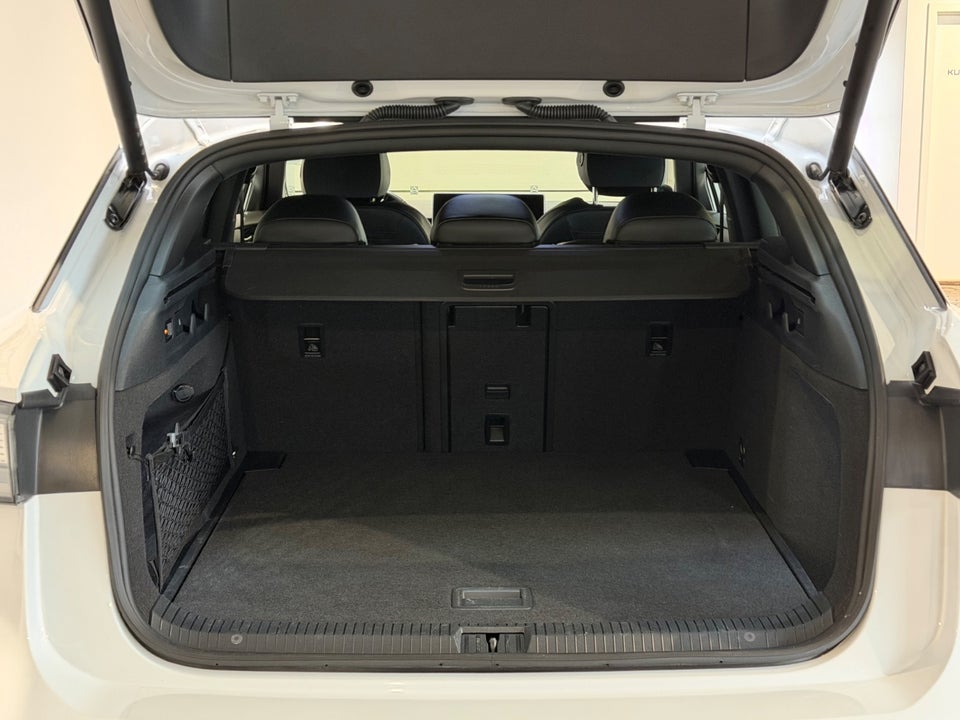 VW ID.7 77 Pro Tourer 5d