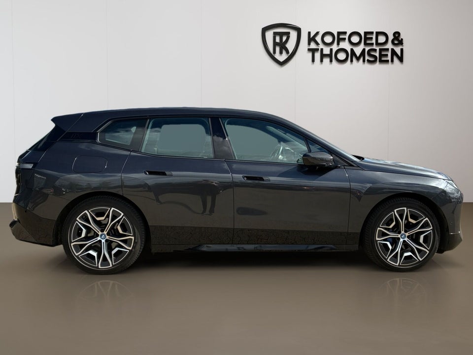 BMW iX xDrive40 5d