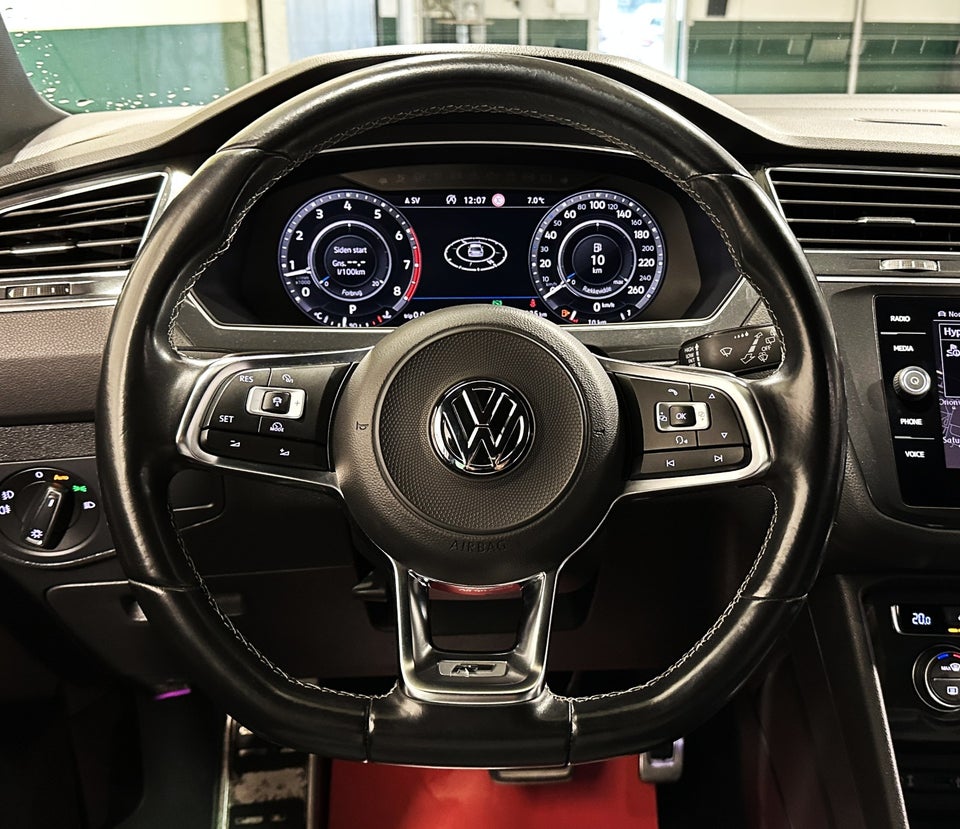 VW Tiguan 1,4 TSi 150 R-line DSG 4Motion 5d