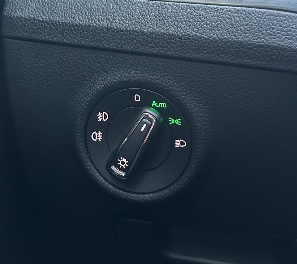 Skoda Superb 1,4 TSi 150 Style Combi DSG 5d