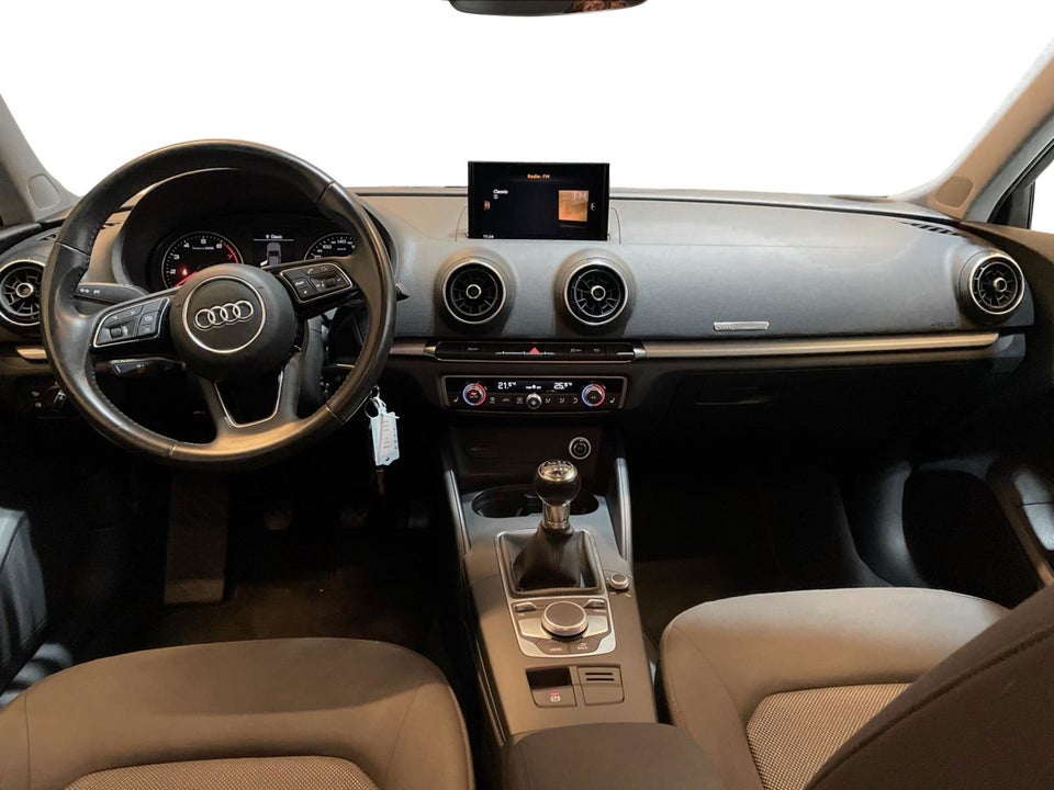 Audi A3 1,0 TFSi 116 Sportback 5d