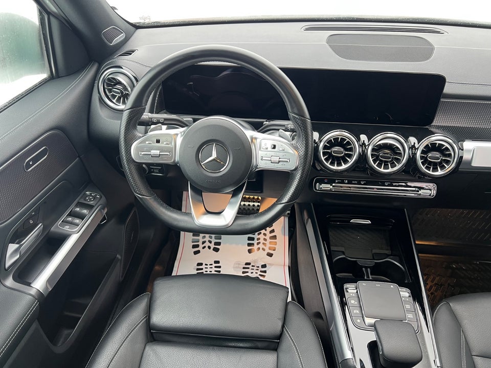 Mercedes EQB250 AMG Line 5d