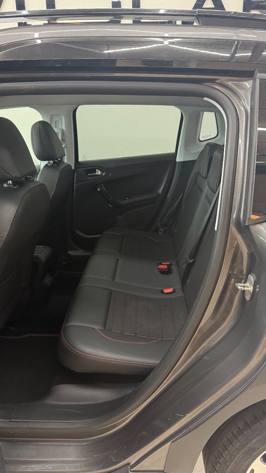 Peugeot 2008 1,2 PureTech 110 GT Line Sky EAT6 5d
