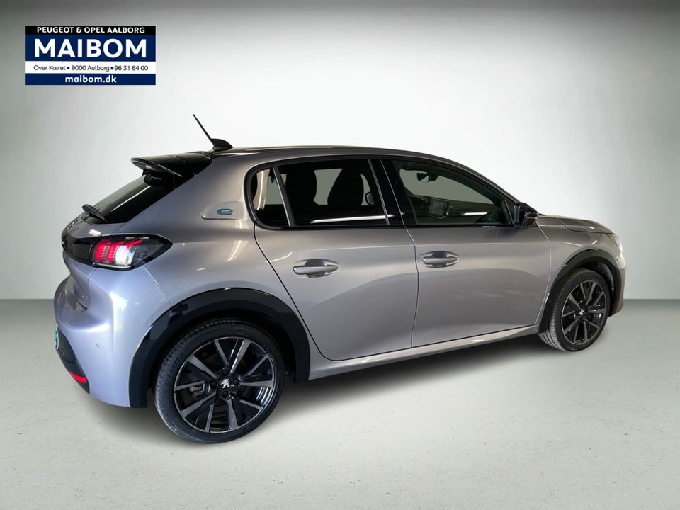 Peugeot e-208 50 GT 5d