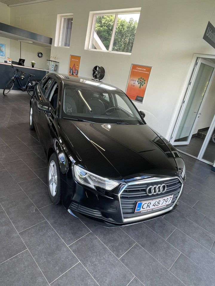 Audi A3 1,6 TDi 110 Sport Sportback S-tr. 5d