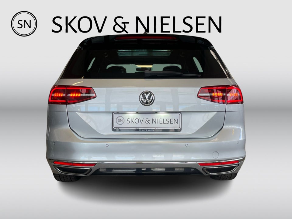 VW Passat 2,0 TDi 190 R-line Variant DSG 5d