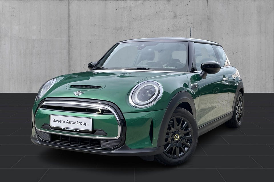 MINI Cooper SE Essential 3d