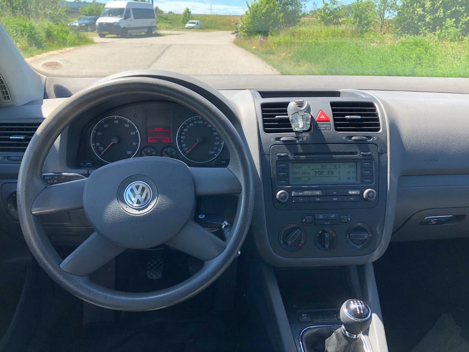 VW Golf V 1,6 Comfortline 5d
