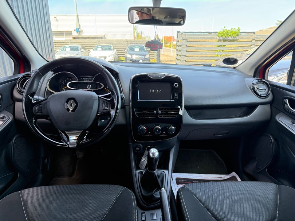 Renault Clio IV 0,9 TCe 90 Expression Sport Tourer 5d