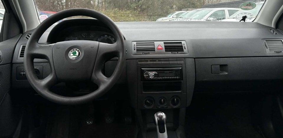 Skoda Fabia 1,4 16V 80 Ambiente Combi 5d