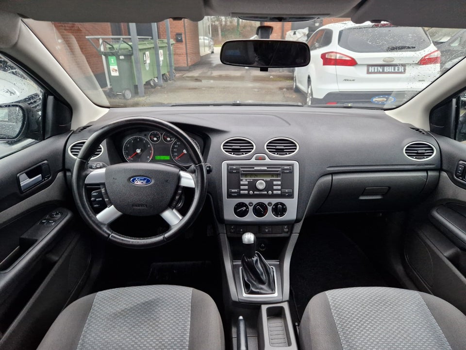 Ford Focus 1,6 Trend 100 5d