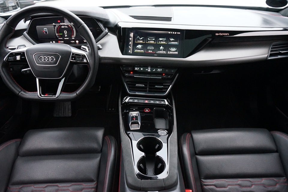 Audi RS e-tron GT quattro 4d