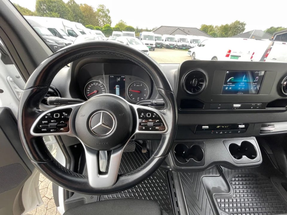 Mercedes Sprinter 315 2,0 CDi A3 Chassis aut. RWD 2d