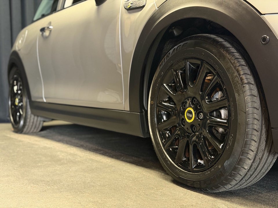 MINI Cooper SE Edition Premium Plus 3d
