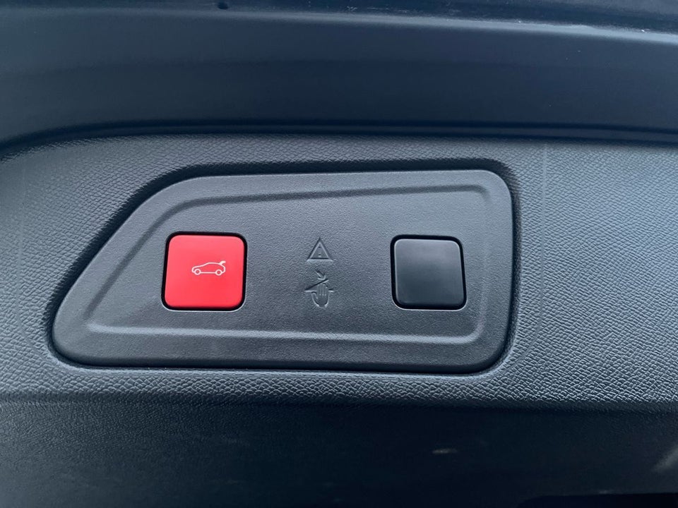 Citroën C5 Aircross 1,6 Hybrid Shine Sport EAT8 5d