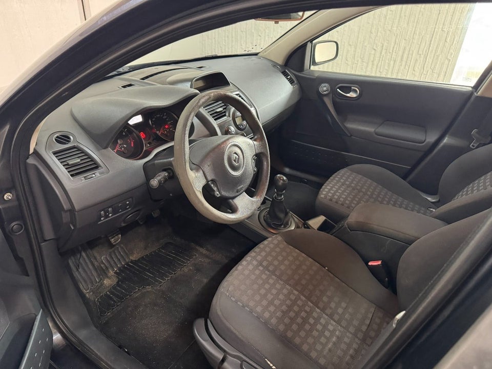 Renault Megane II 1,5 dCi 105 Pack stc. 5d