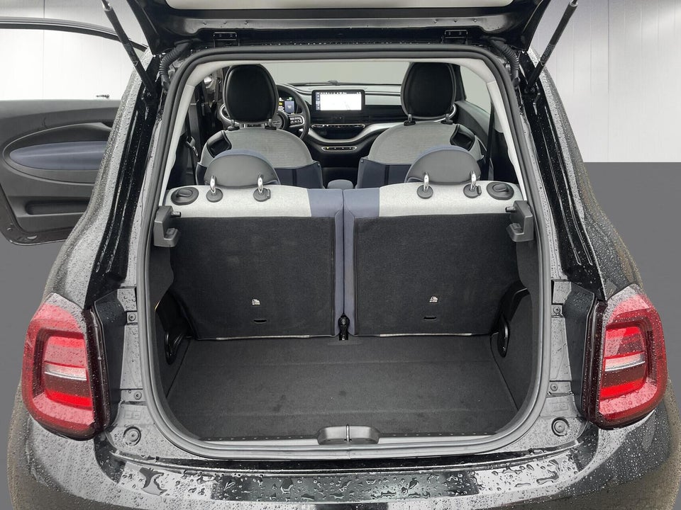 Fiat 500e 42 Icon 3d