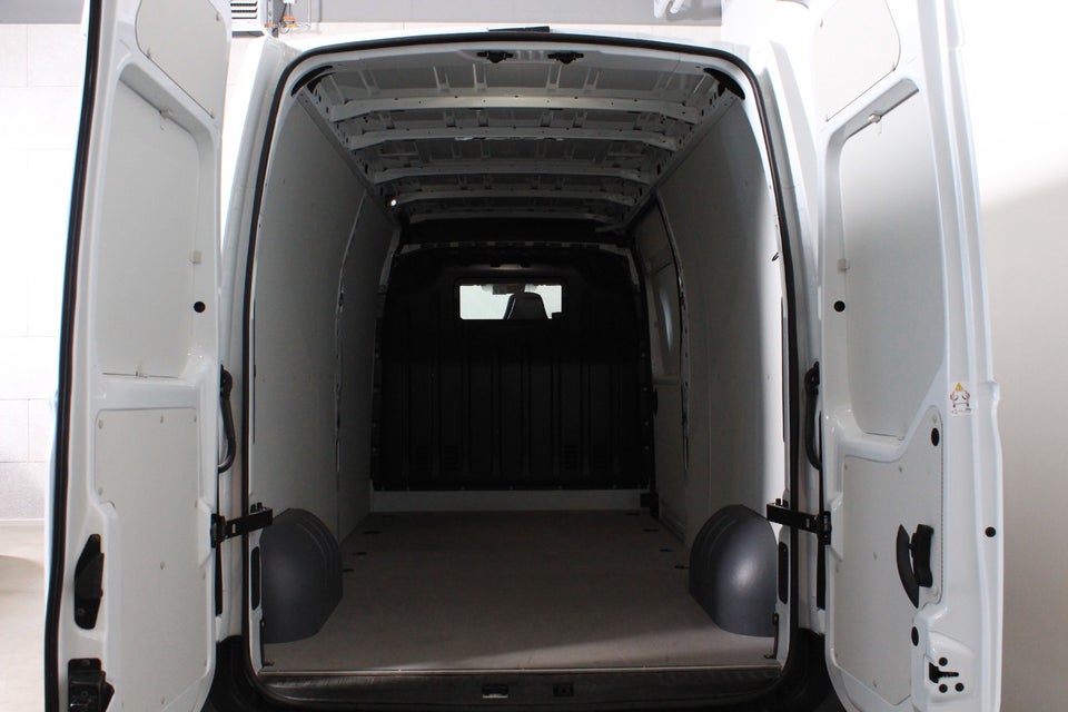 Nissan Interstar 2,3 dCi 150 L3H2 N-Connecta Van