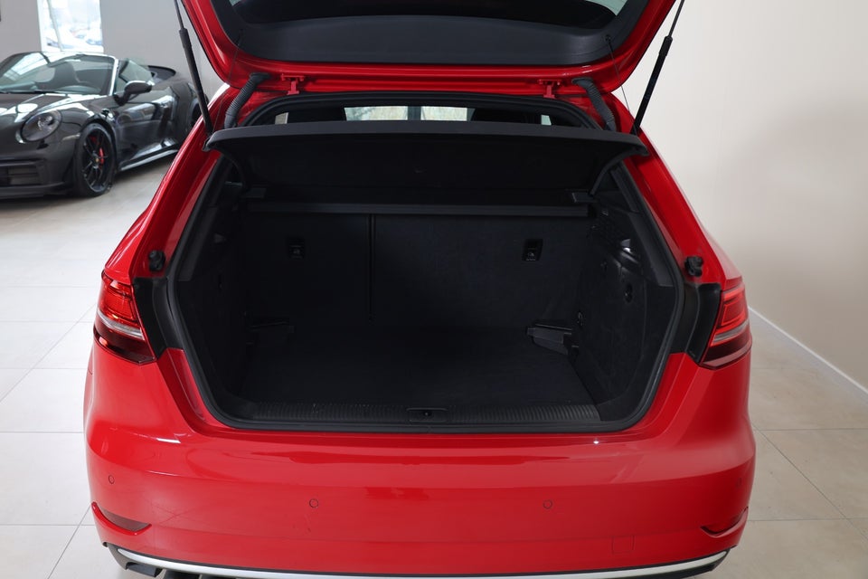 Audi A3 2,0 TFSi 190 S-line S-tr. 4d