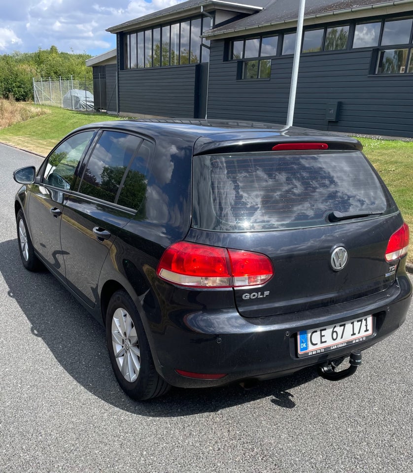 VW Golf VI 1,6 TDi 105 Trendline DSG BMT 5d
