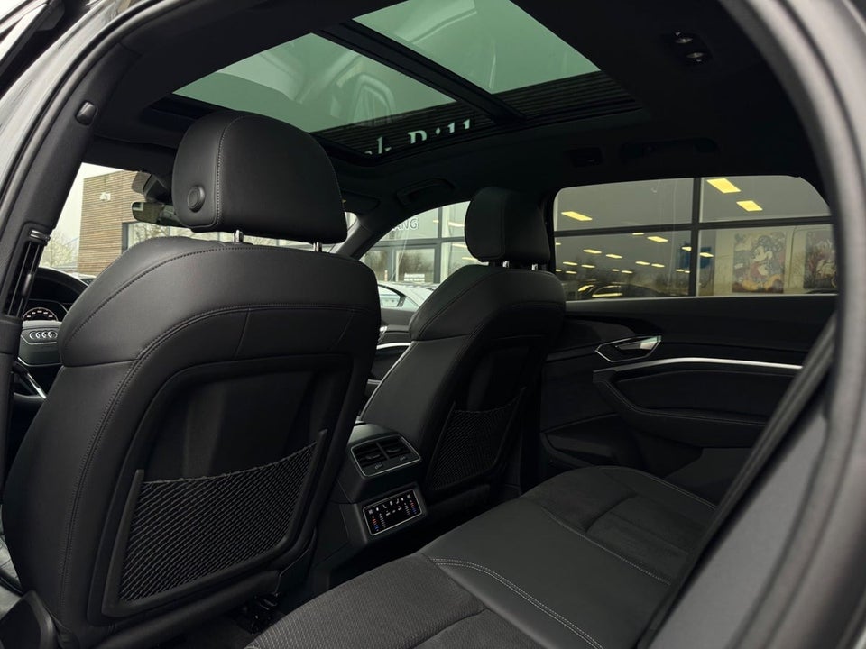 Audi e-tron 55 S-line quattro 5d