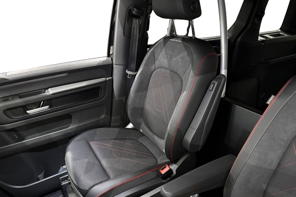 VW ID.Buzz 86 GTX 4Motion LWB Van 5d