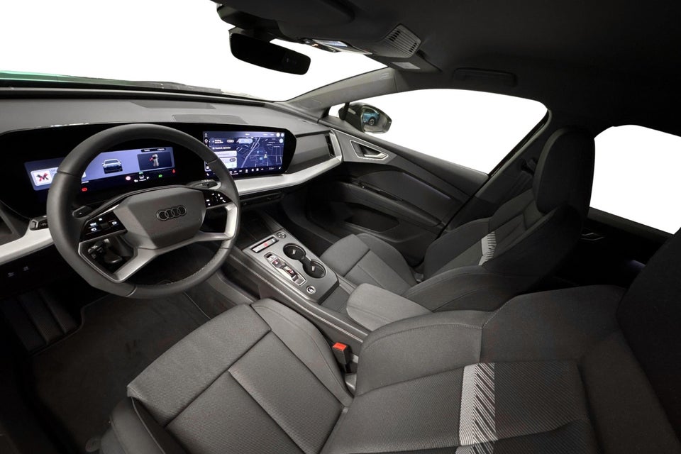 Audi Q4 e-tron performance 5d