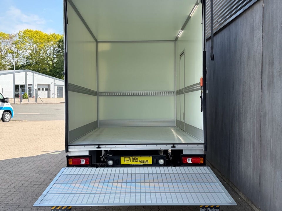 Iveco Daily 3,0 35S18 4100mm Alukasse m/lift AG8