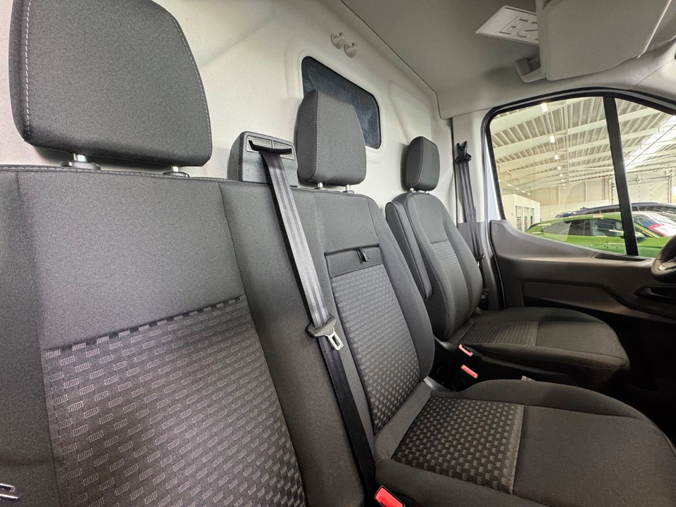 Ford Transit 350 L2 Van 2,0 EcoBlue Limited aut. H2 FWD