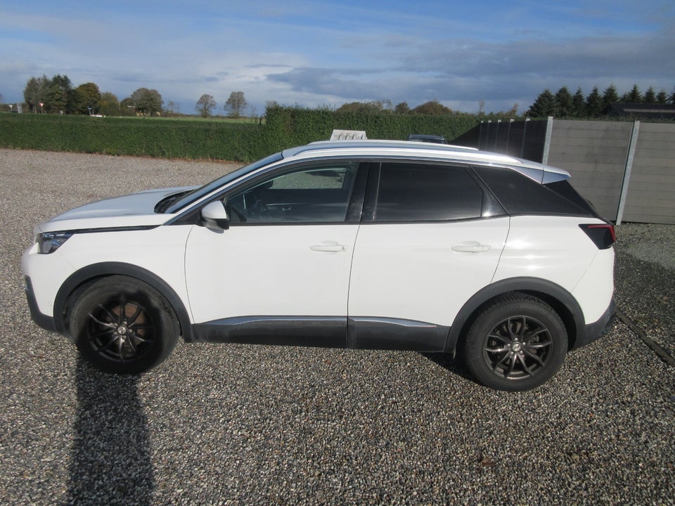 Peugeot 3008 1,5 BlueHDi 130 Allure Pack 5d