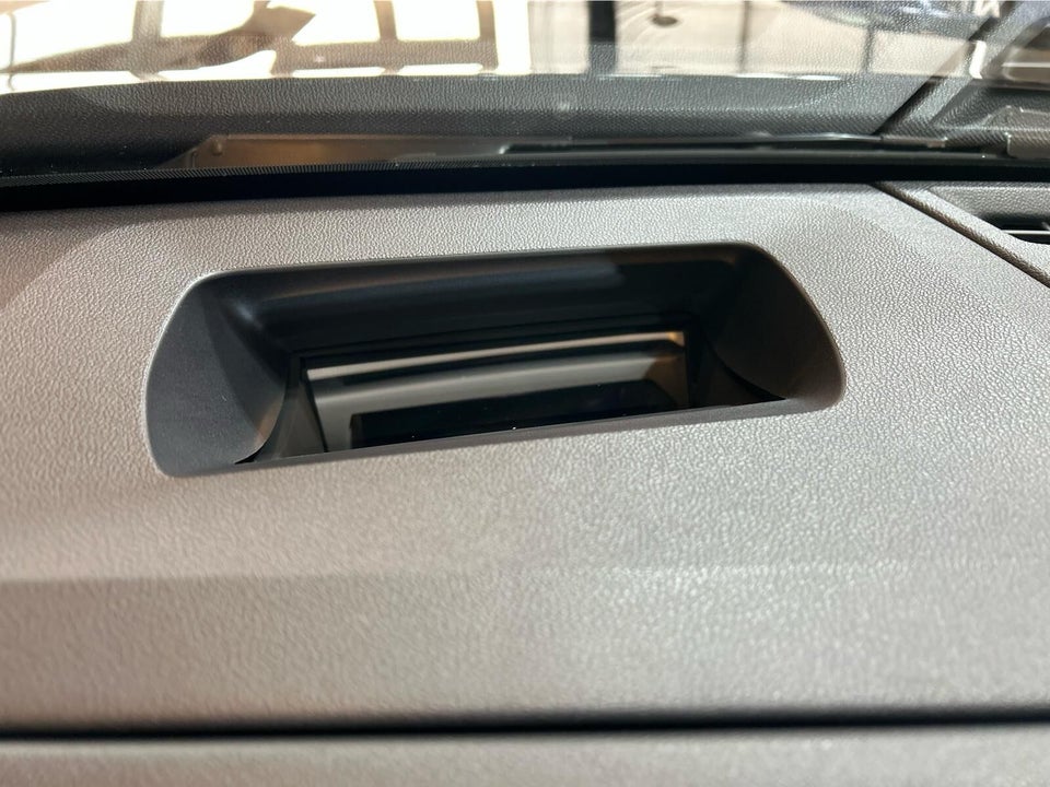 Ford Capri 82 Select Extended Range 5d