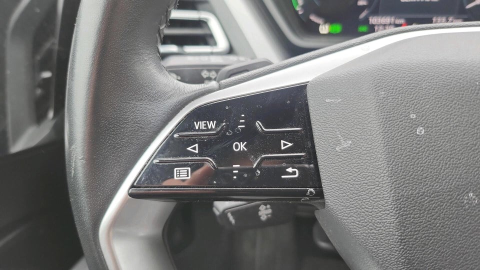 Audi Q4 e-tron 40  5d