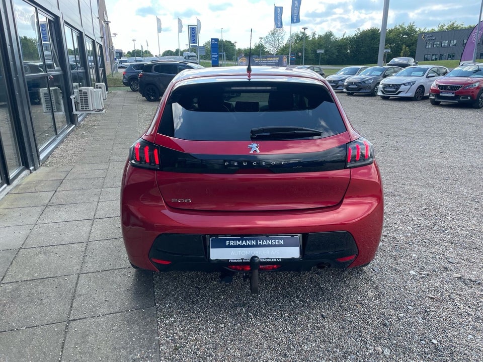 Peugeot 208 1,2 PureTech 100 Allure+ 5d