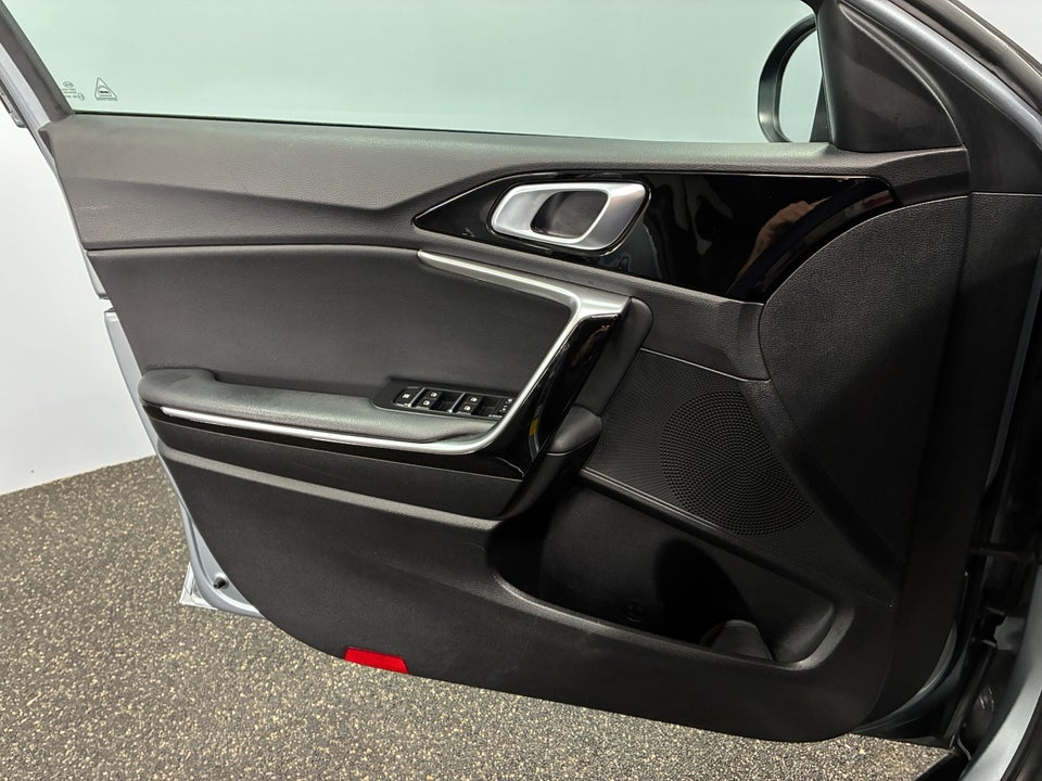 Kia XCeed 1,6 PHEV Upgrade DCT 5d