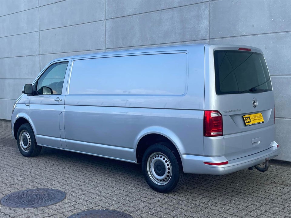 VW Transporter 2,0 TDi 150 Kassevogn DSG lang