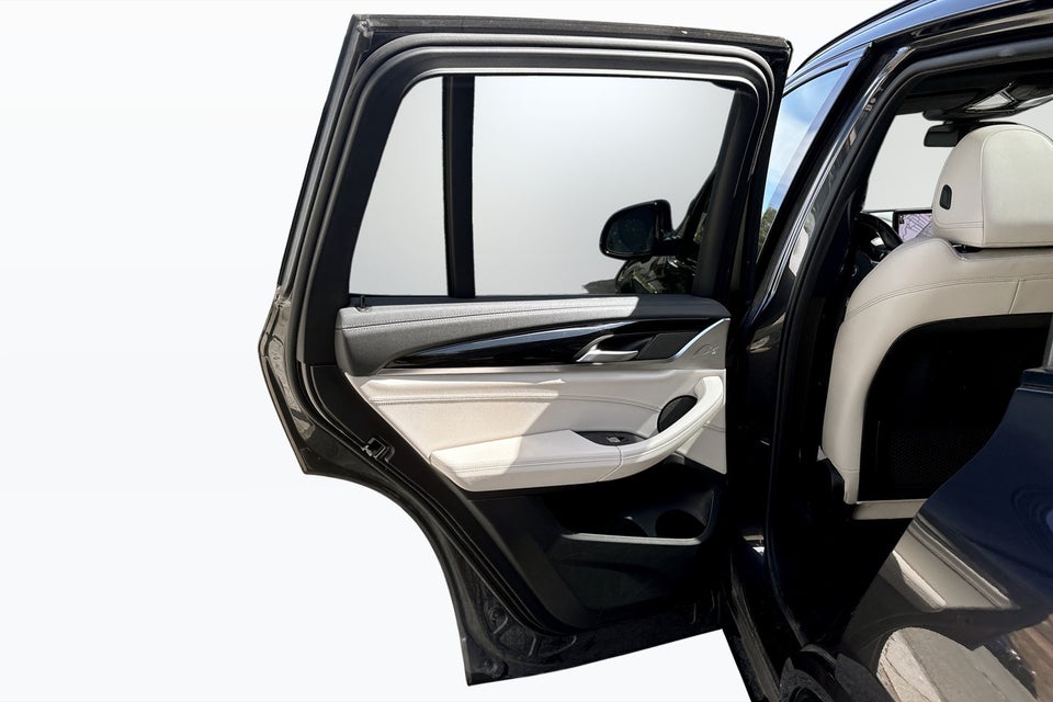 BMW iX3 Charged Plus M-Sport 5d