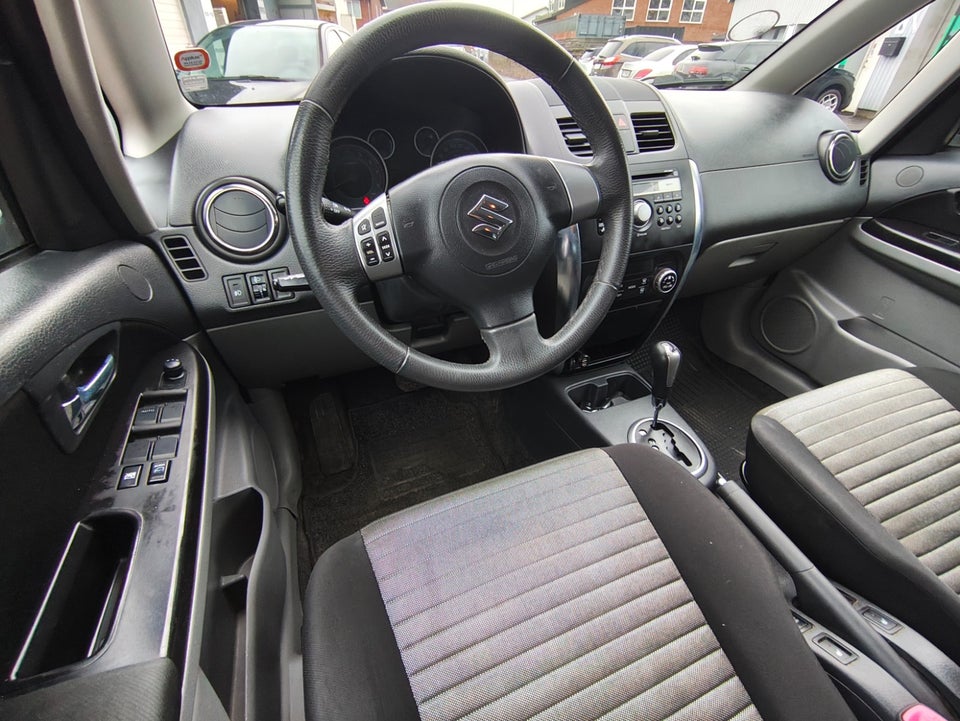 Suzuki SX4 1,6 CombiBack GLX aut. 5d