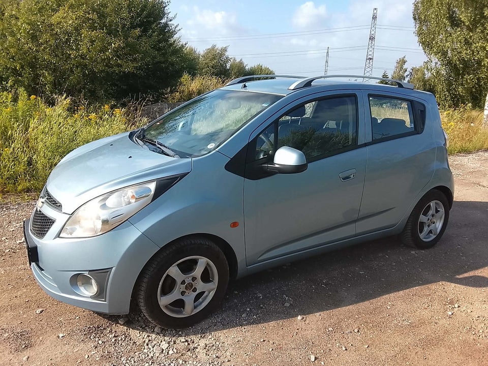 Chevrolet Spark 1,0 LE 5d
